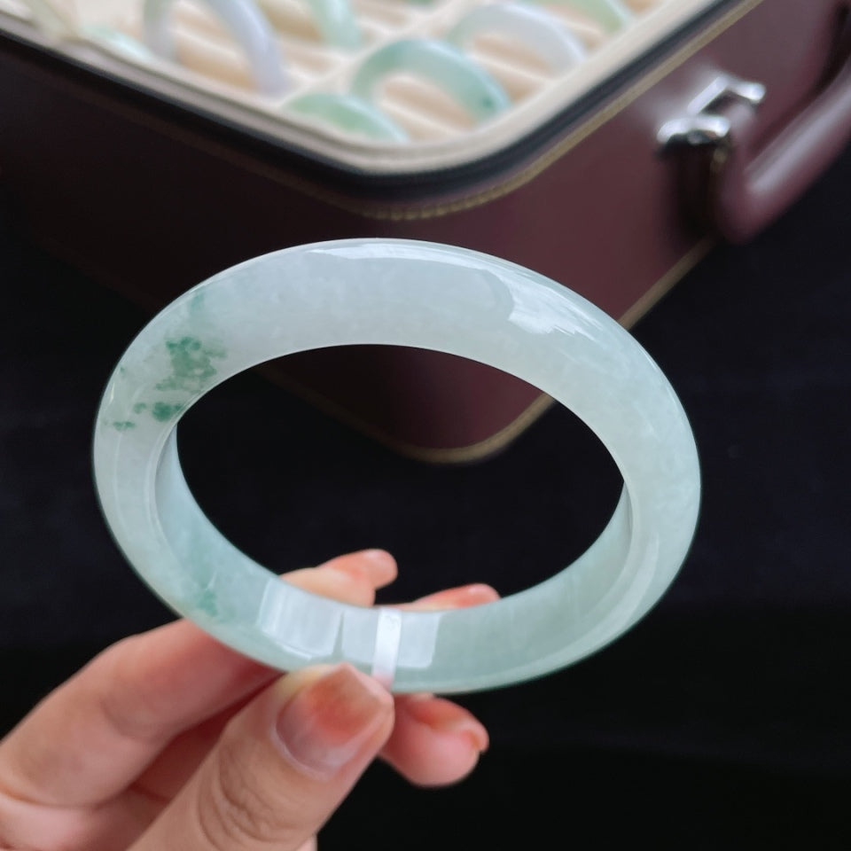 冰种飘花翡翠手镯（57.7mm）（yc016519）