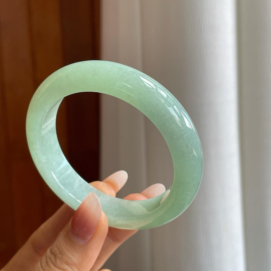 糯冰果绿翡翠平安镯（55.5mm）（yc312984）