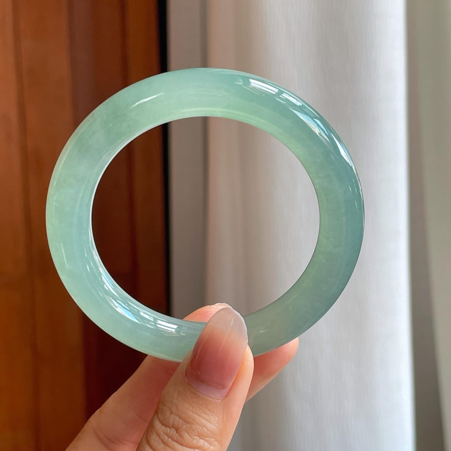 冰种湖水绿翡翠圆条手镯（54.5mm）（yc313025）