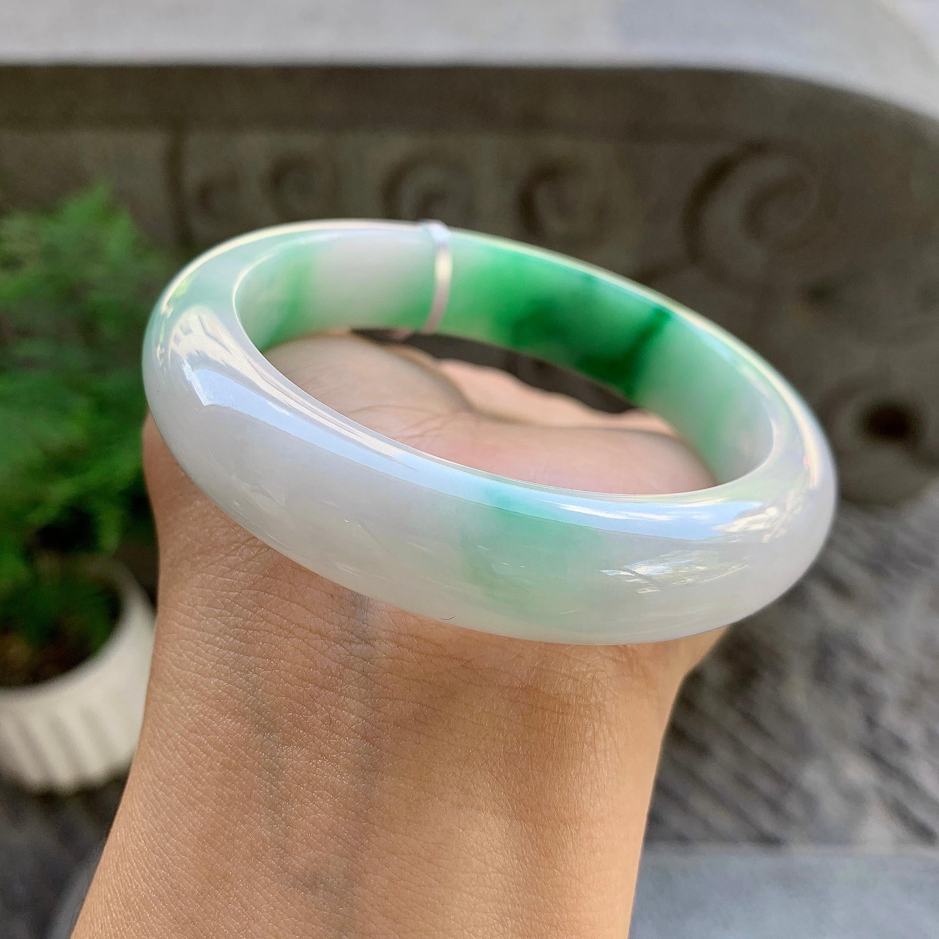 细糯种飘绿平安镯（59mm）
