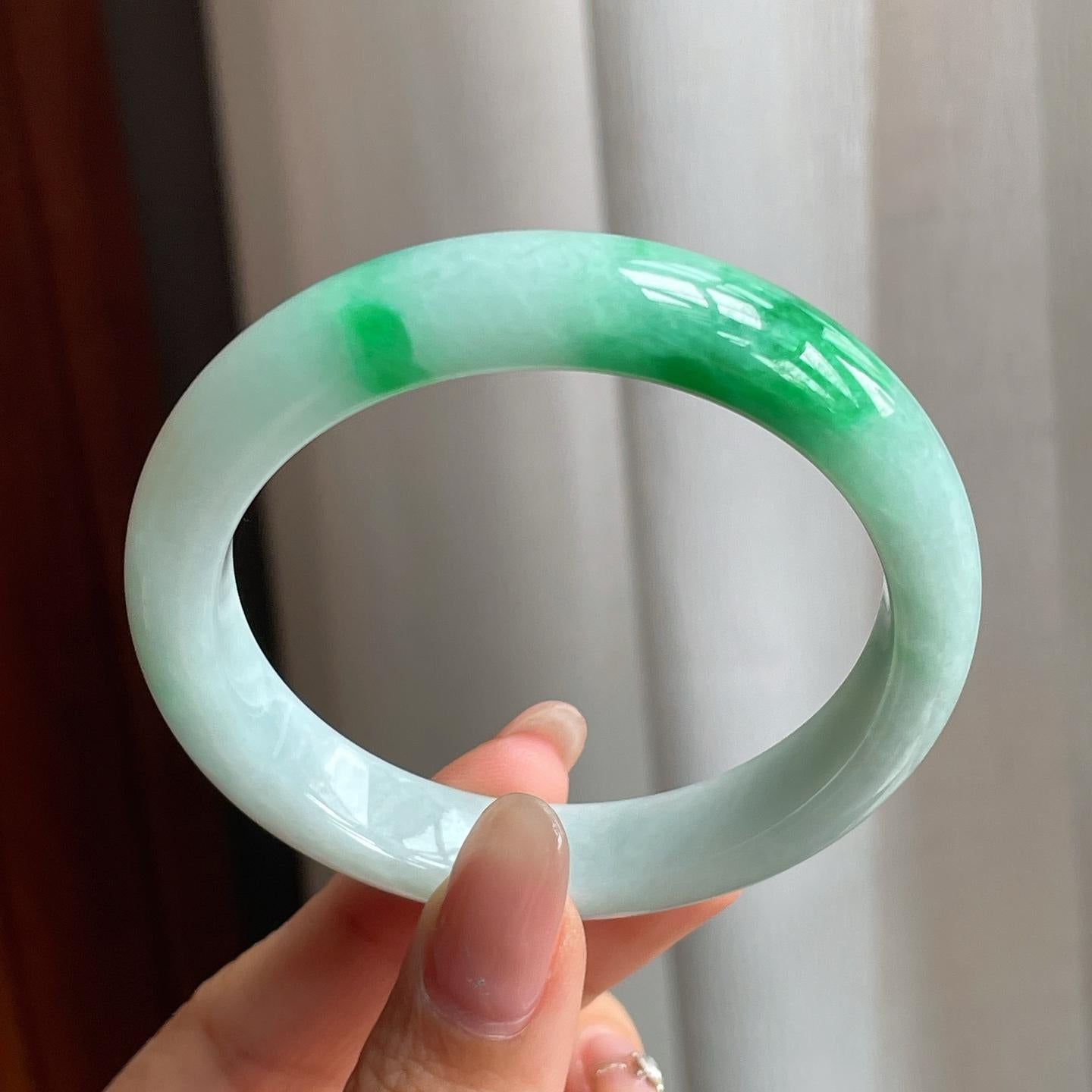 糯冰种带色翡翠平安镯（52mm）