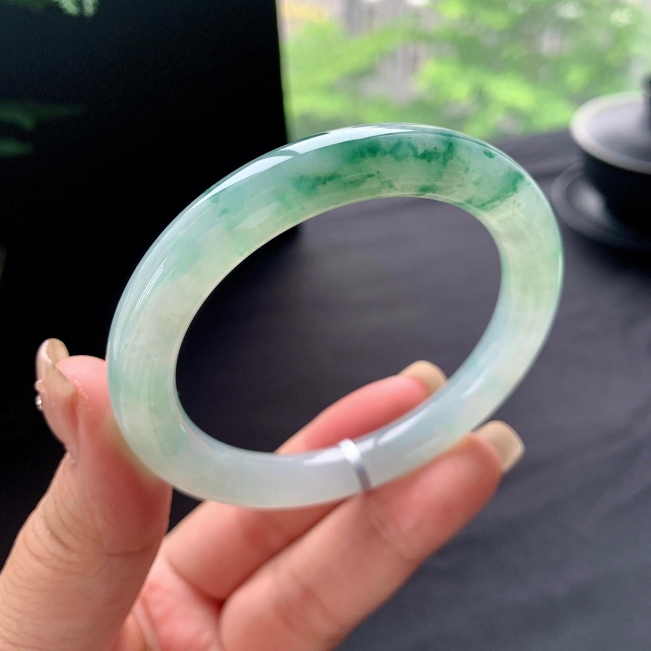糯冰种飘绿花圆条手镯 54.8圈口 天然缅甸A货翡翠（yc473125）