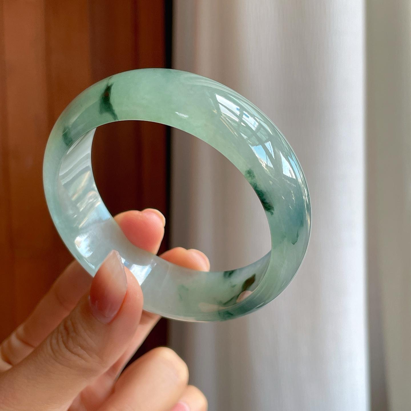 糯冰飘花宽版翡翠平安镯（57.6mm)（yc310964）