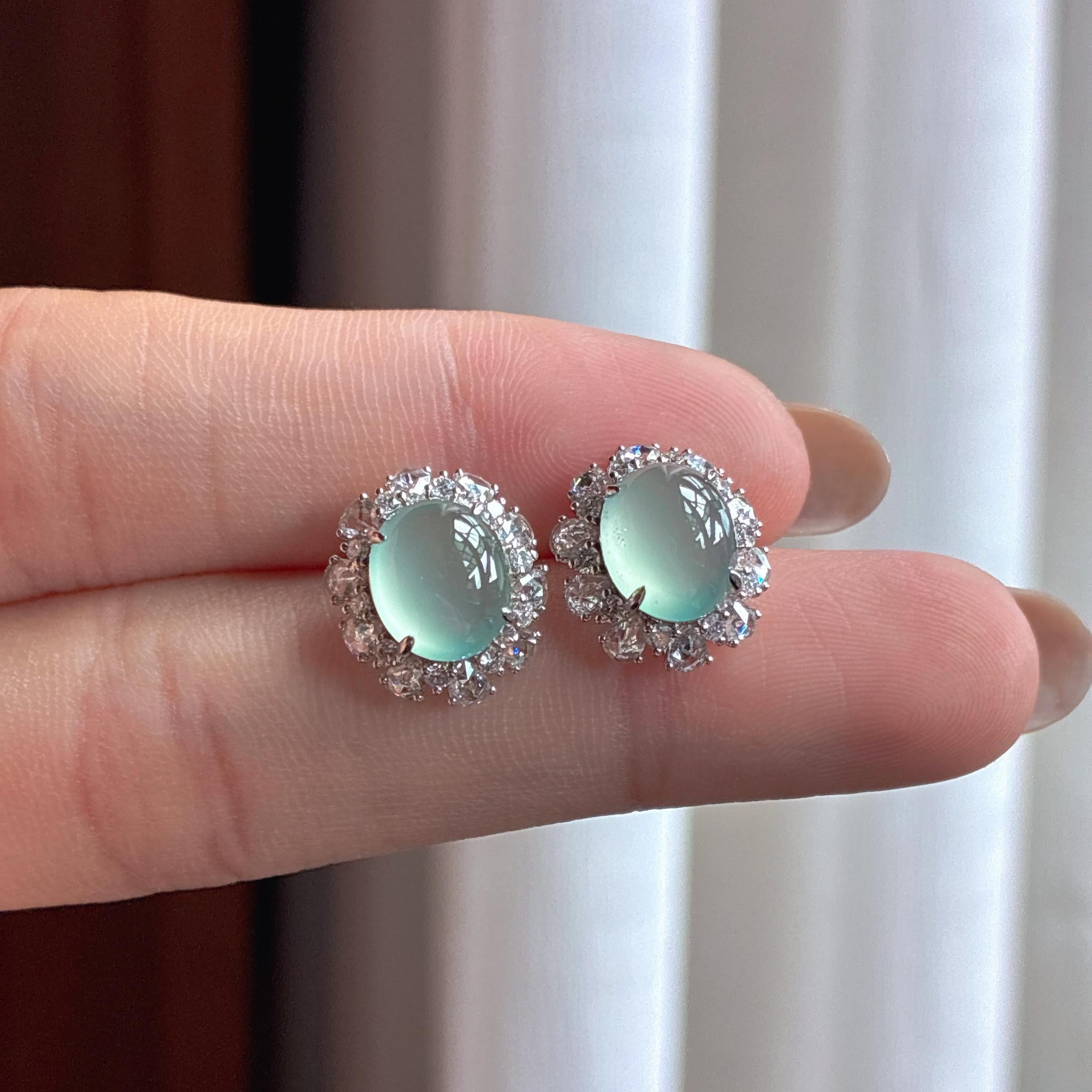Bộ ba Ngọc Phỉ Thúy Myanmar tự nhiên loại A 18k đính đá băng chủng nền xanh nhạt phát quang (yc451547)