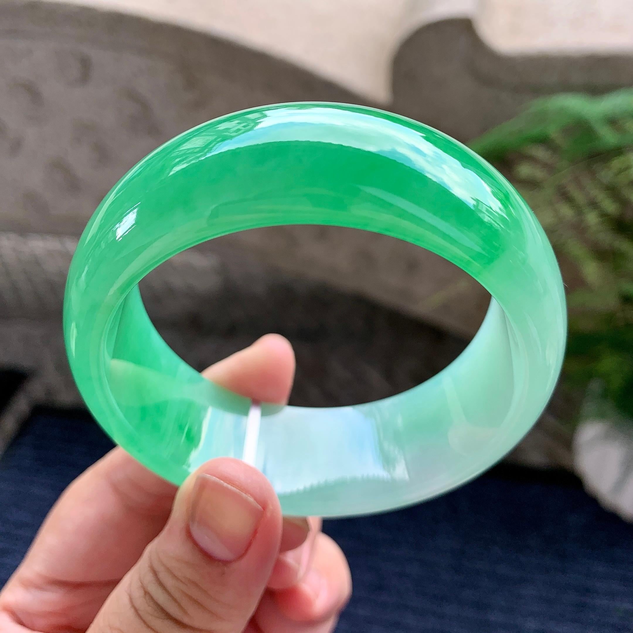 细糯种翠绿宽版轮胎手镯（58.2mm）（yc226147）