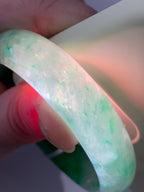 糯冰种飘阳绿宽版轮胎手镯（60.6mm）（yc254104）