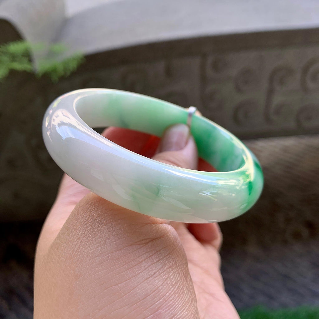细糯种飘阳绿宽版轮胎手镯（56.8mm）（yc213157）