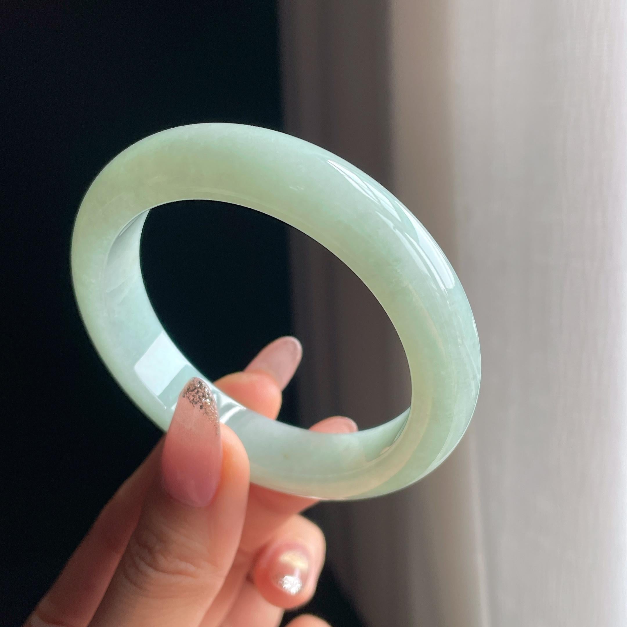 糯冰种晴底翡翠平安镯（55.8mm)（yc350483）