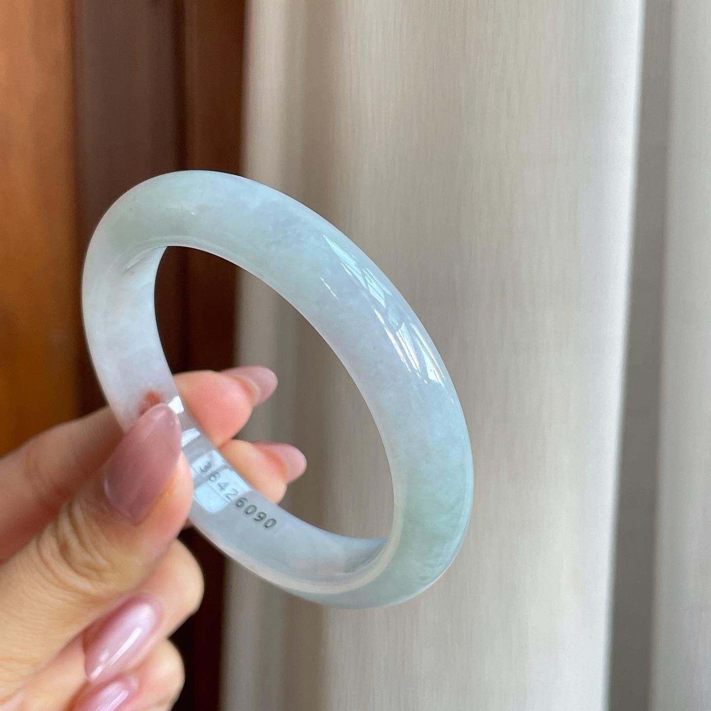 糯冰淡晴底特色翡翠平安镯（55mm）（yc289690）