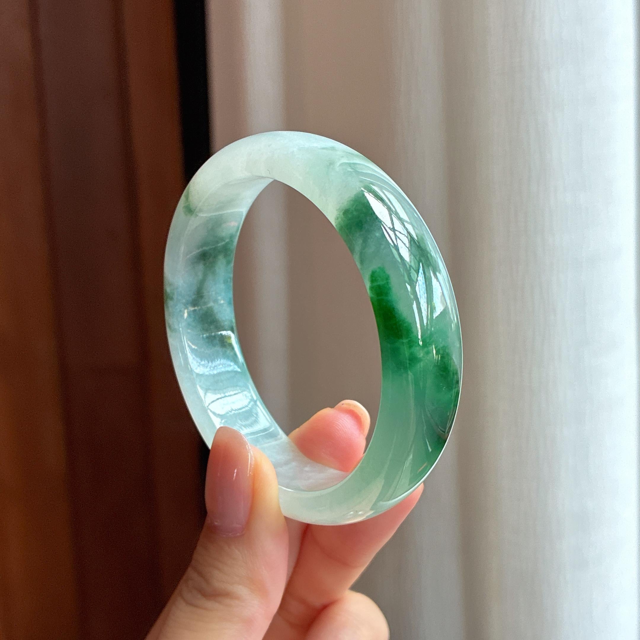 糯冰飘花宽版翡翠平安镯（54.4mm)（yc420167）