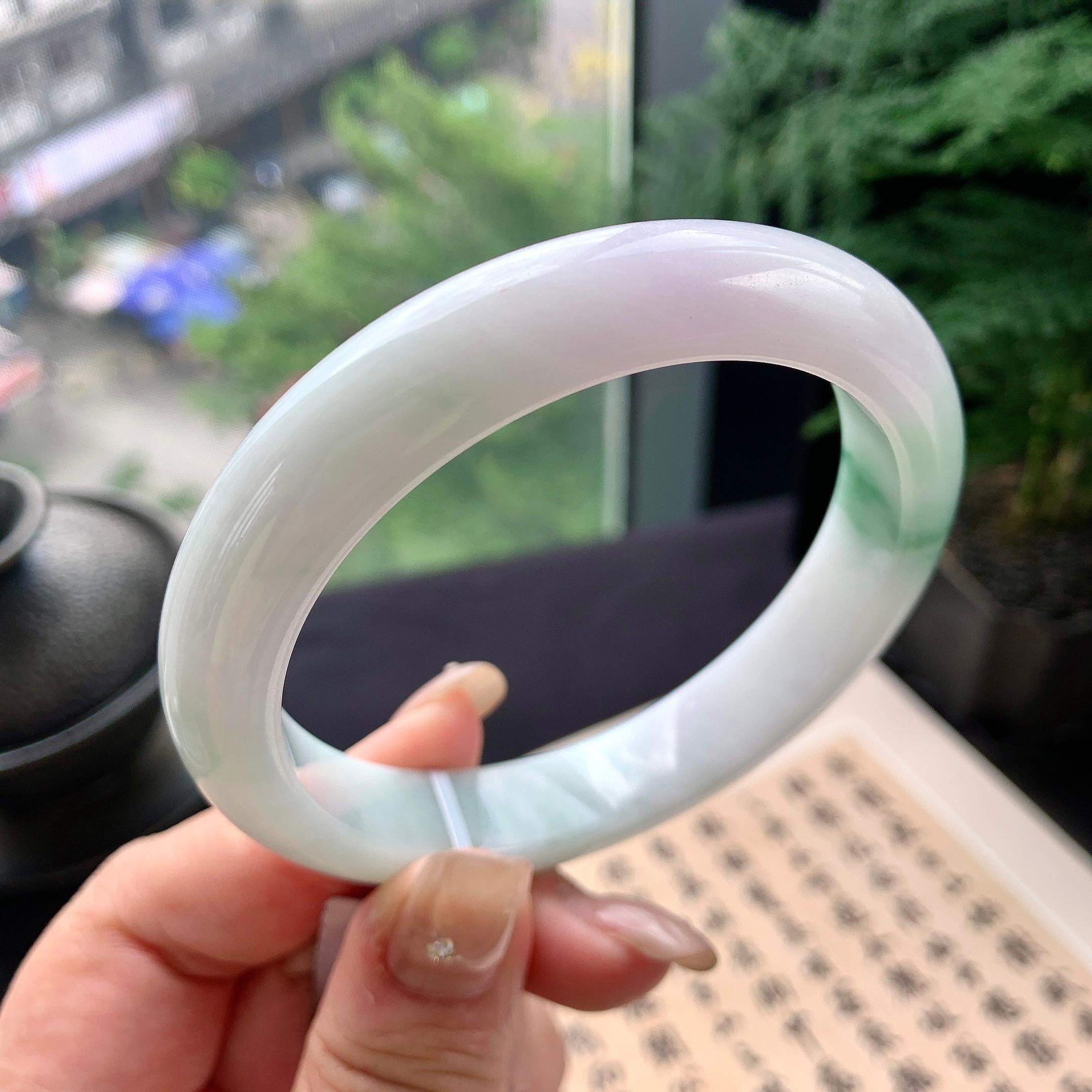 大圈口 细糯种飘绿花洒金正圈平安镯 61圈口 天然缅甸A货翡翠（yc477611）