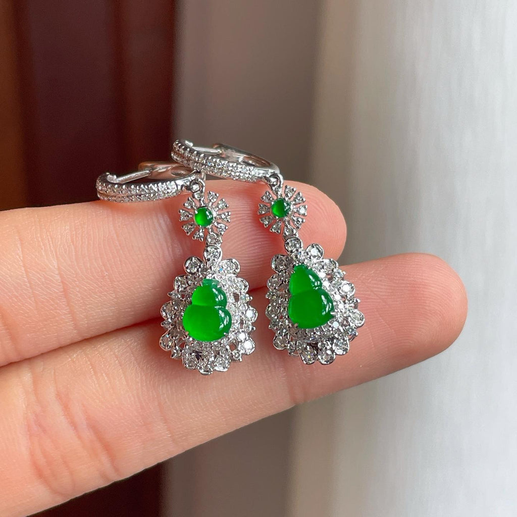 18k真金真钻镶冰种满绿翡翠葫芦耳坠（yc248492）