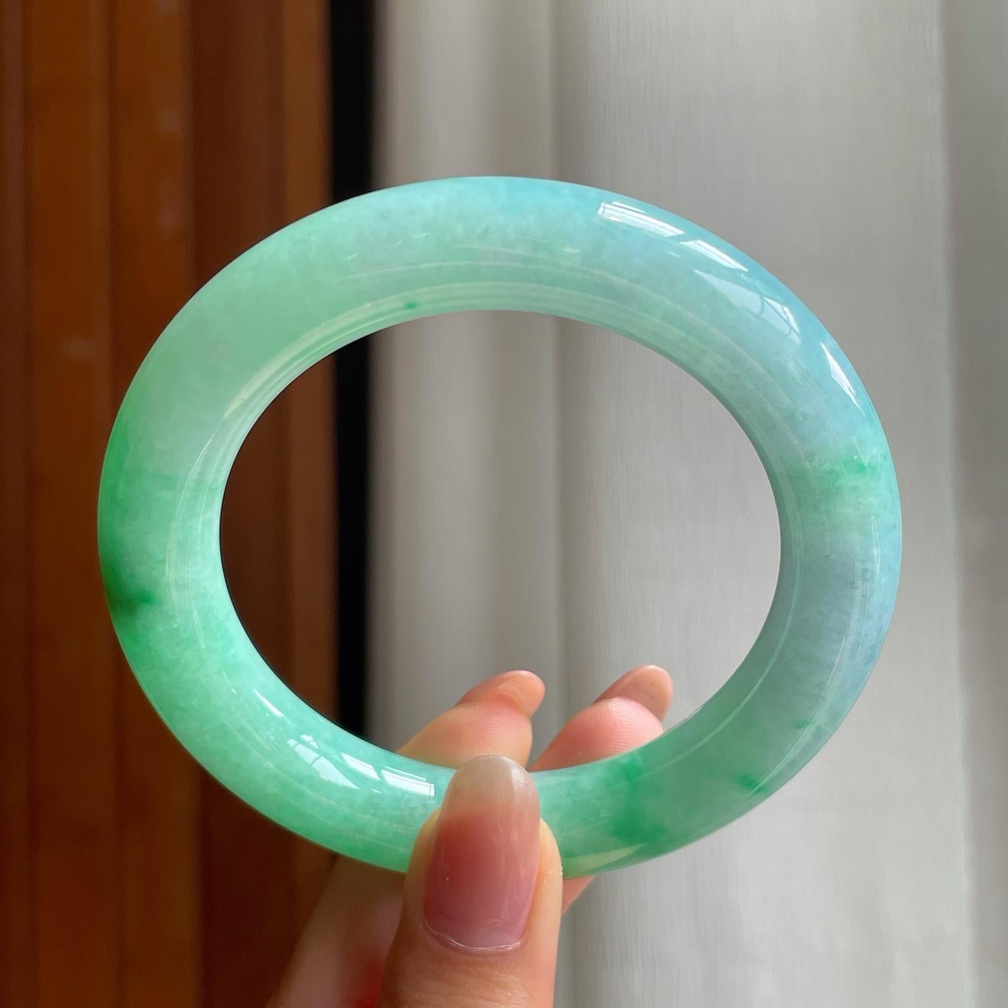 冰种带色翡翠圆条手镯（56.3mm)（yc345457）