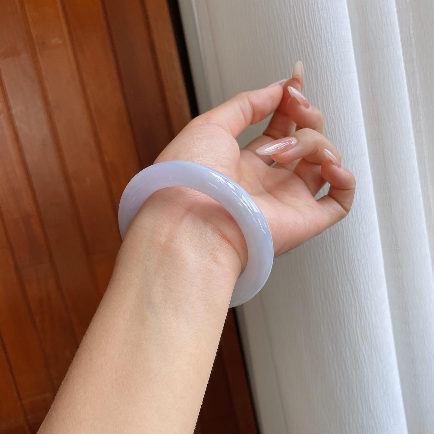 糯冰淡椿彩翡翠圆条（56.2mm）（yc272835）