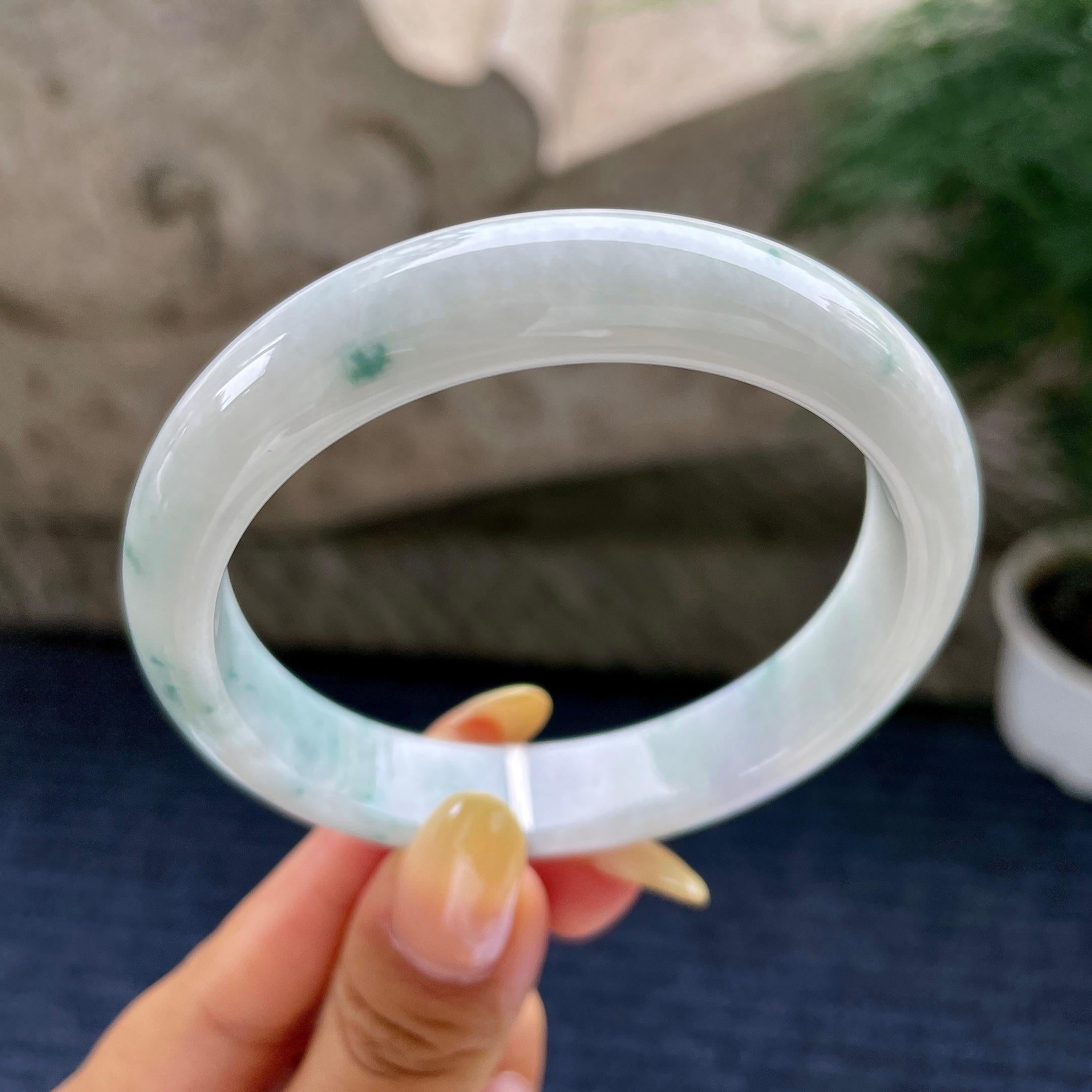 细糯种飘花正圈平安镯56.3圈 天然缅甸A货翡翠（yc481925）