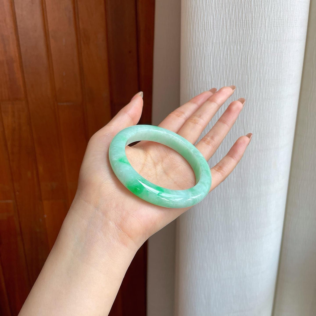 糯冰带色翡翠平安镯（55.6mm)（yc370377）