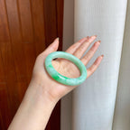 糯冰带色翡翠平安镯（55.6mm)（yc370377）
