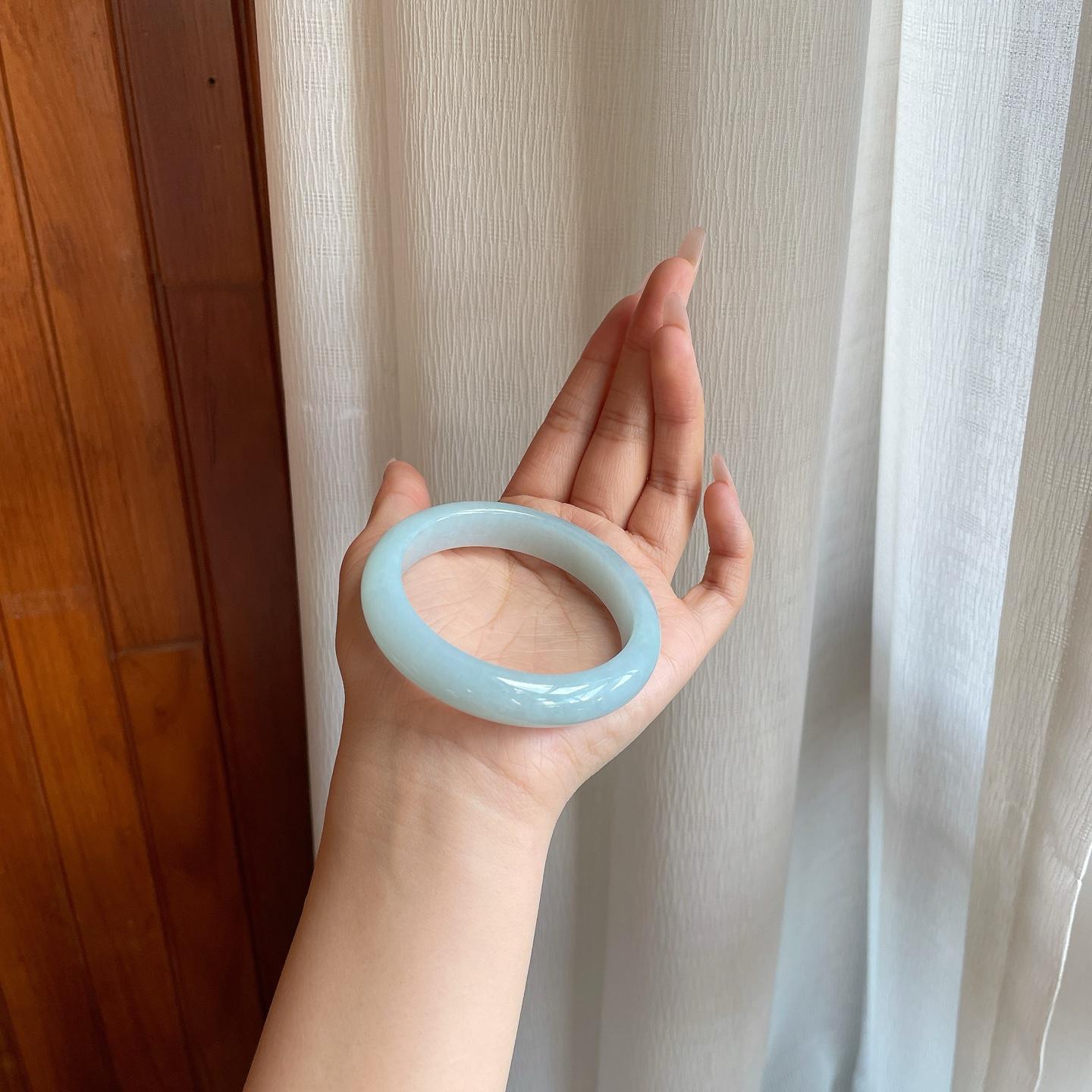 细糯冰淡底色翡翠平安镯（58mm）（yc278070）