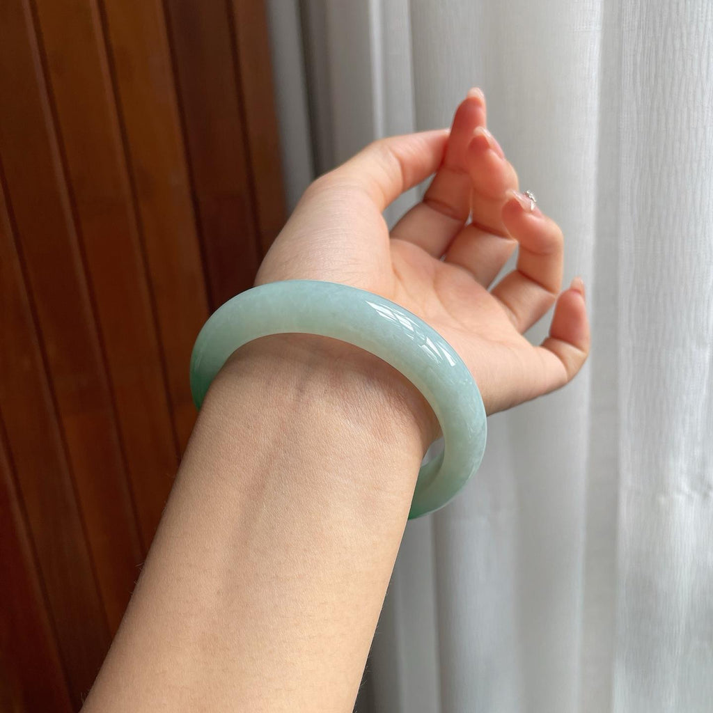 冰种阳绿翡翠平安镯（56mm）（yc177193）