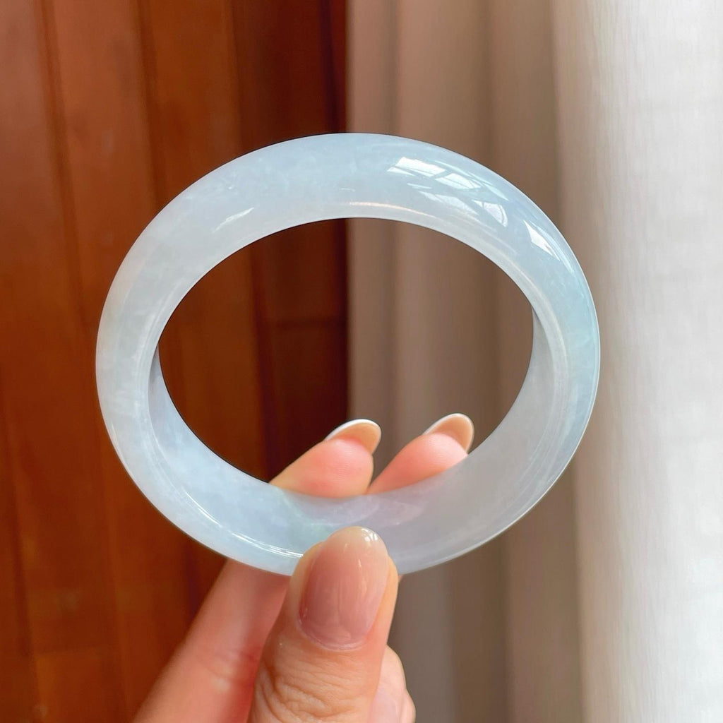 冰种淡底色宽版翡翠平安镯（55.3mm)（yc373871）