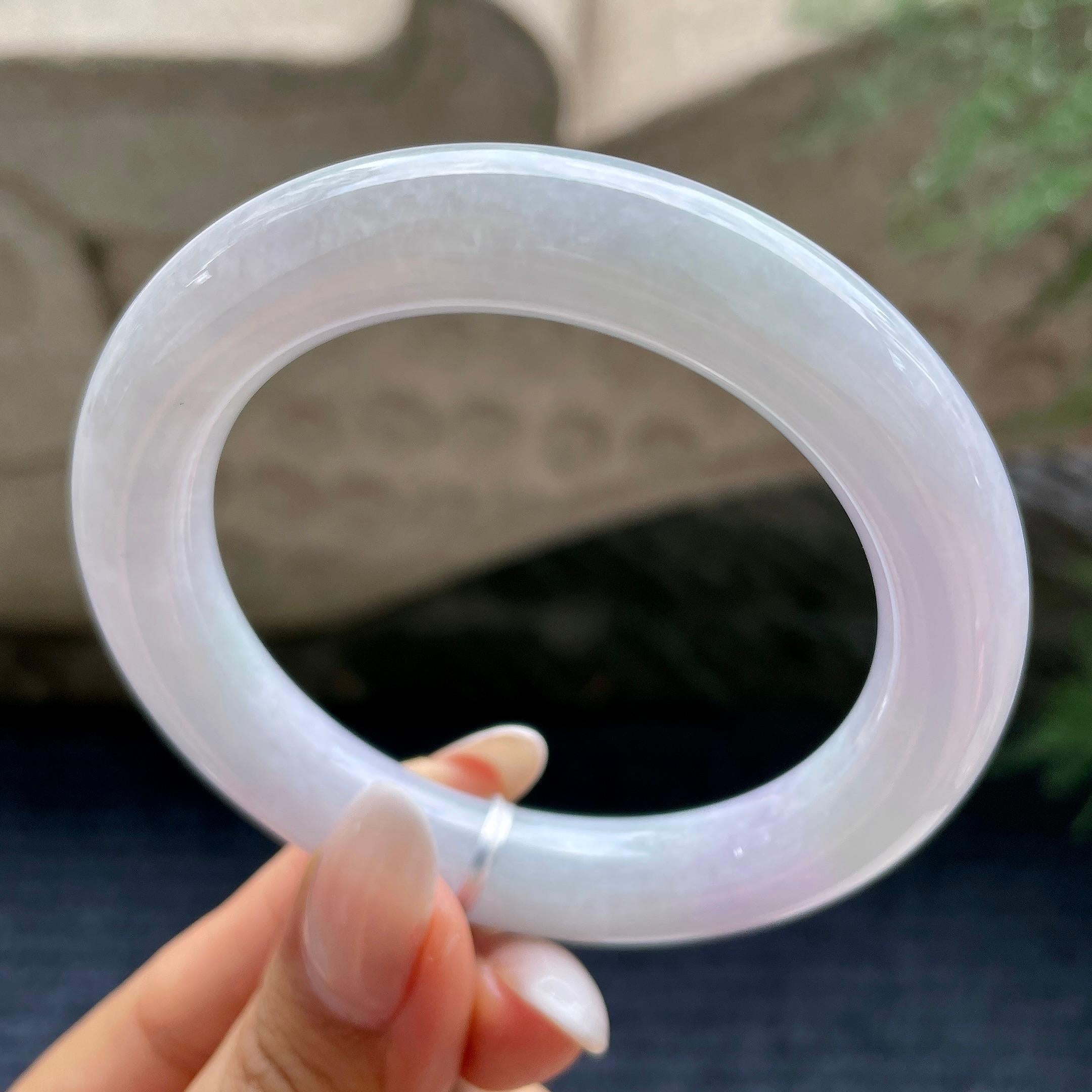 细糯种淡紫罗兰圆条手镯    55.5圈     天然缅甸A货翡翠（yc416464）