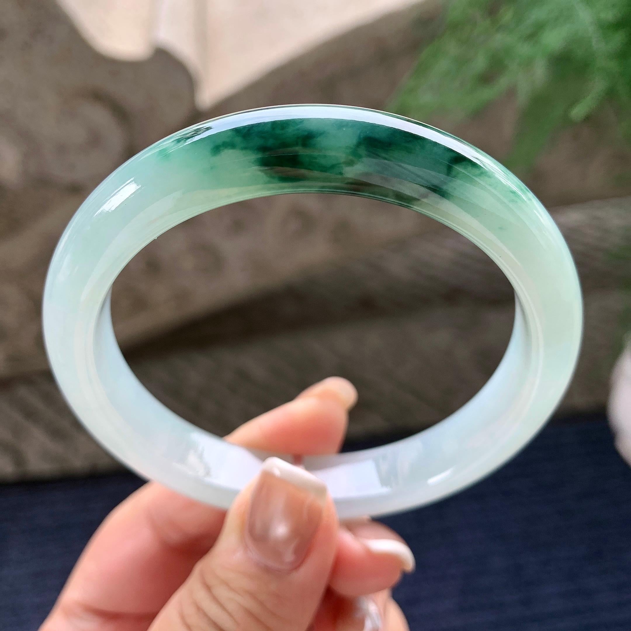 大圈口 糯冰种飘蓝花正圈平安镯 61圈口 天然缅甸A货翡翠（yc372345）