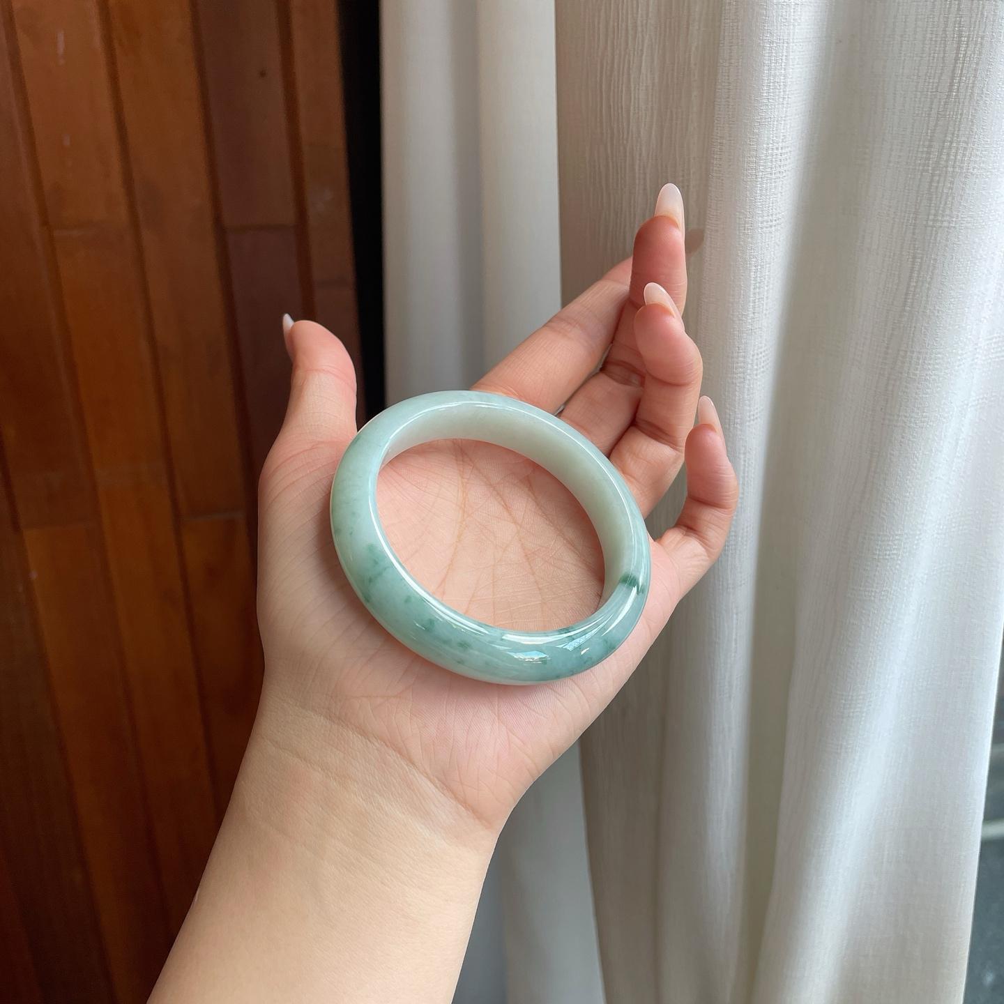 细糯冰飘花翡翠平安镯（55.5mm）（yc272833）