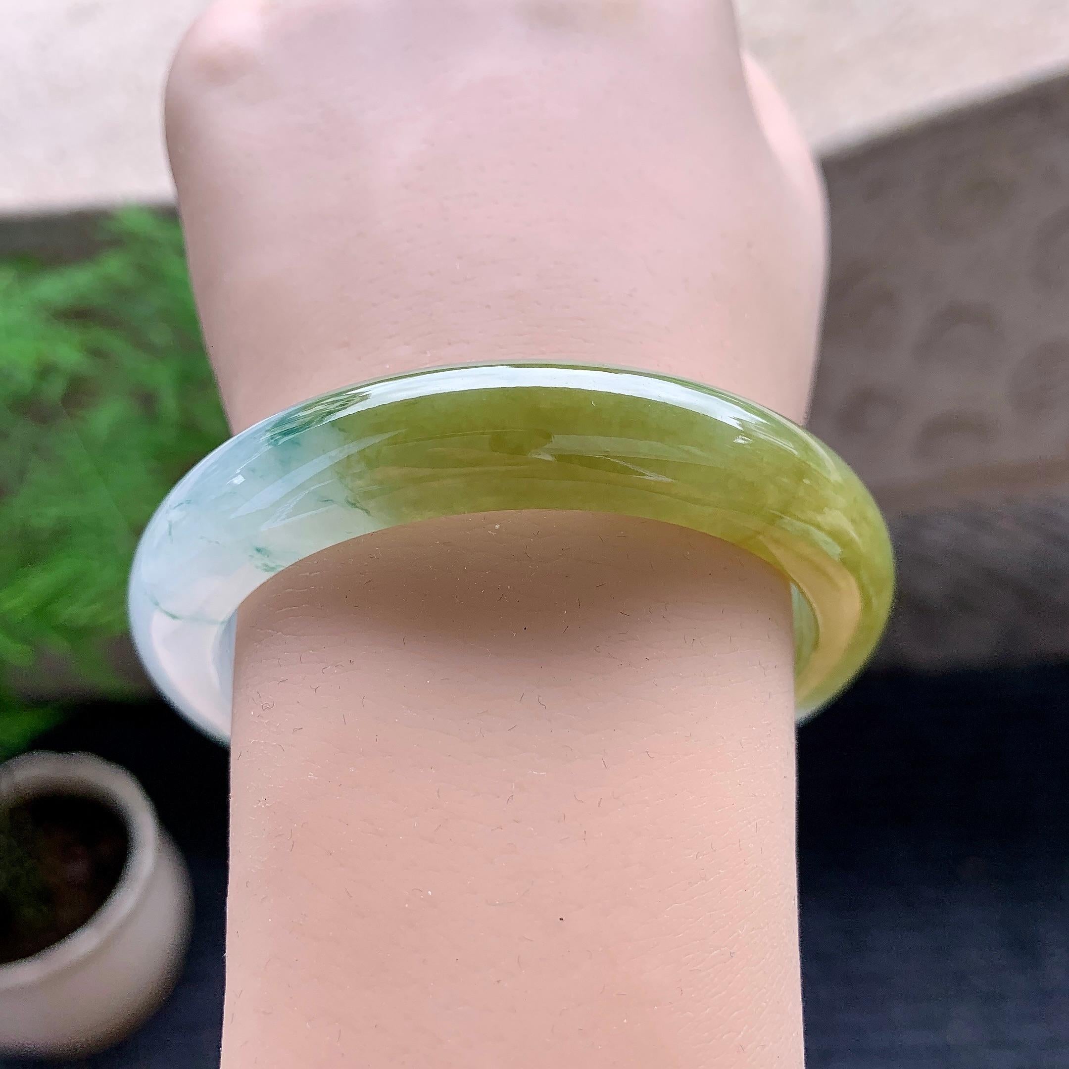 细糯种黄翡飘花平安镯（55.5mm）（yc196501）