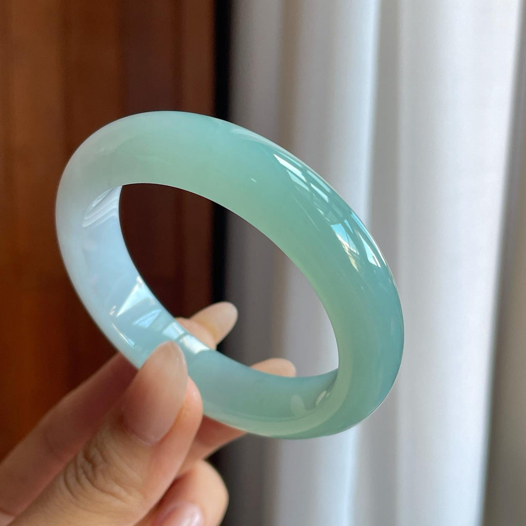 冰种半山半水晴绿底翡翠平安镯（53mm）（yc242096）