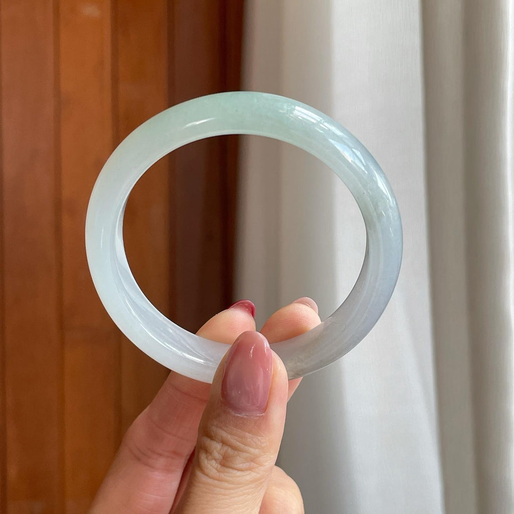 糯冰淡底色翡翠平安镯（53.6mm）（yc302322）