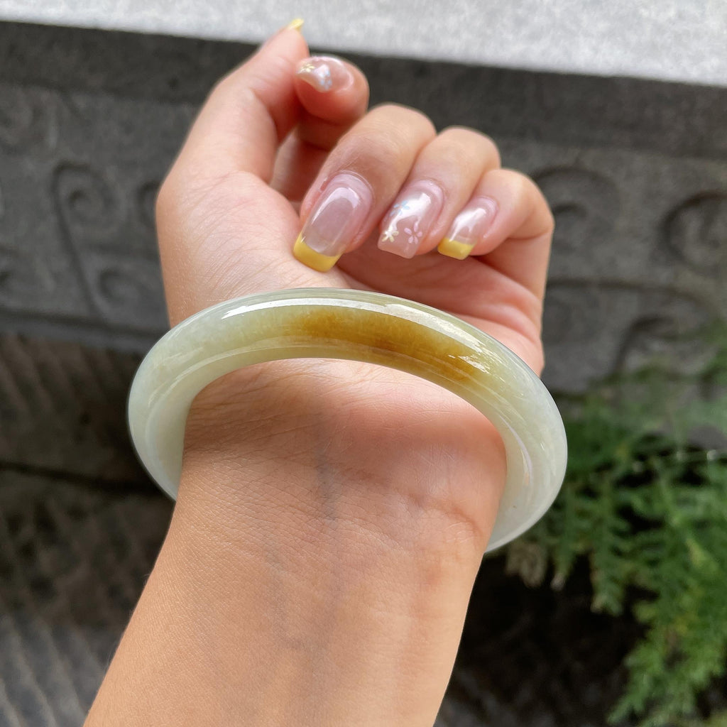 大圈口     细糯种飘黄翡圆条手镯58.6圈     天然缅甸A货翡翠（yc387359）