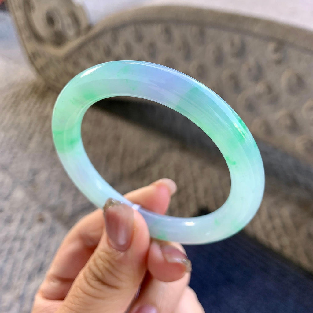 糯冰种春彩圆条手镯（50.7mm）（yc290976）
