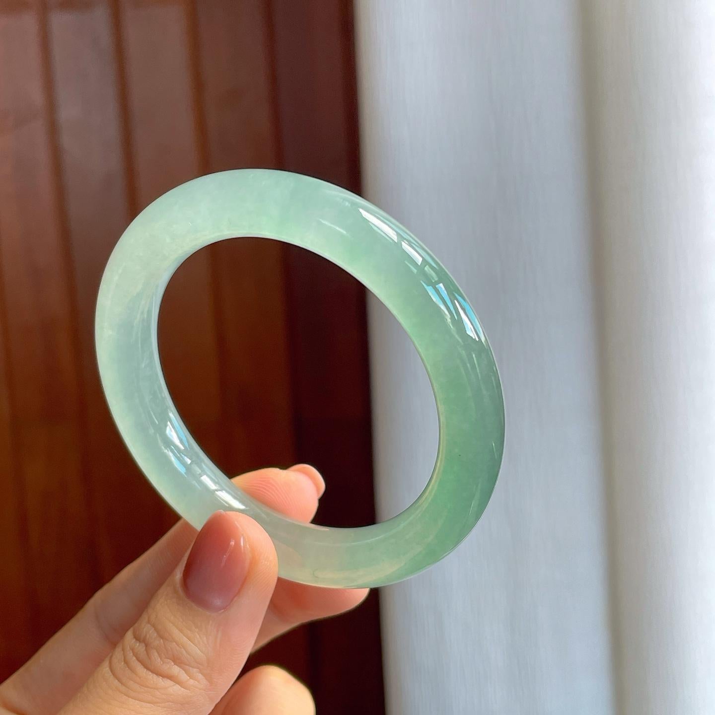 冰种蓝晴底翡翠圆条手镯（52.8mm）（yc276515）