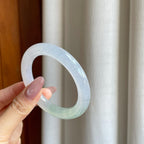 冰种淡椿彩翡翠圆条手镯（52mm）（yc287980）