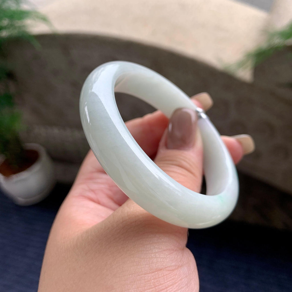 细糯种飘绿花正圈平安镯  53.2圈口  天然缅甸A货翡翠（yc441162）
