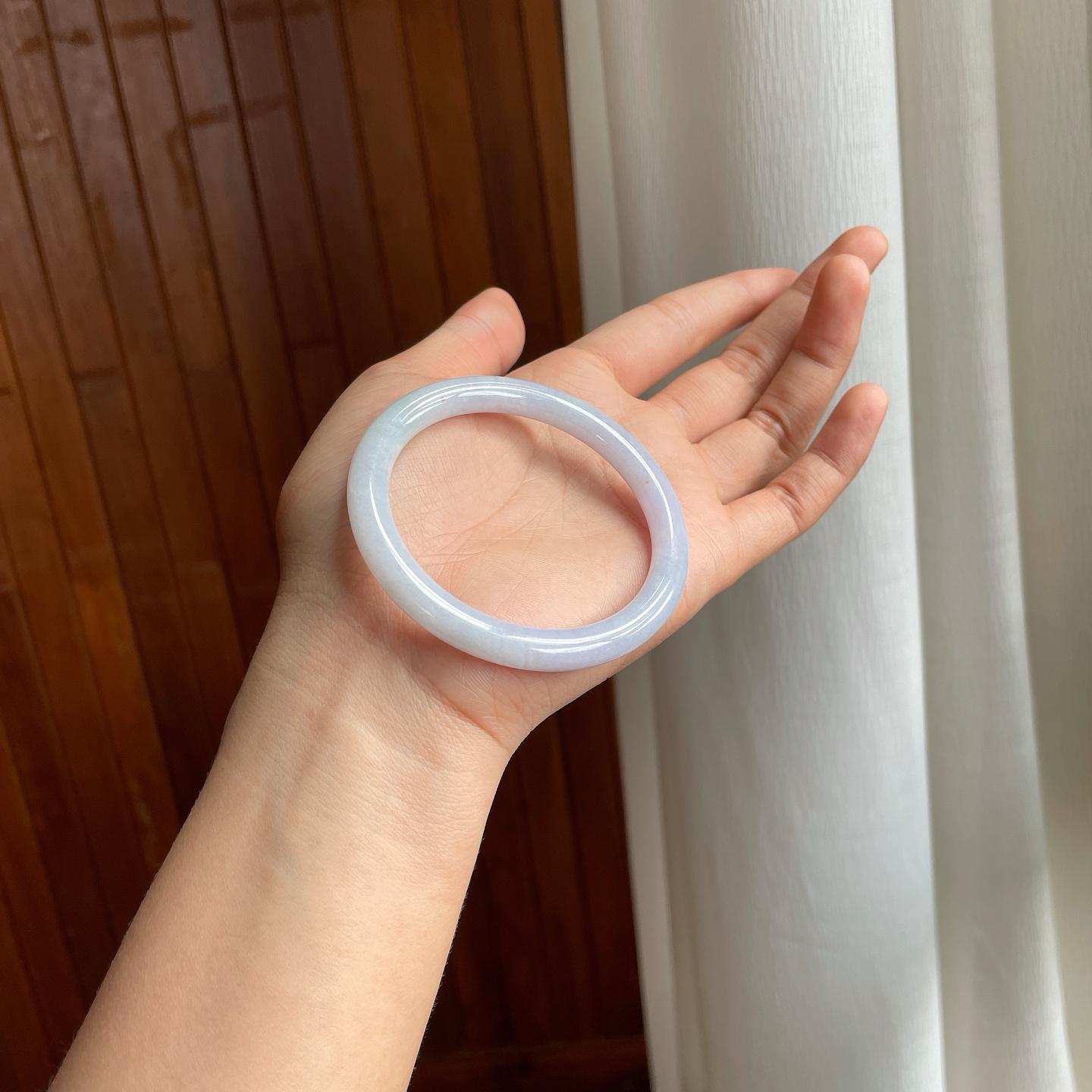 糯冰淡春翡翠圆条手镯（55mm）（yc333143）