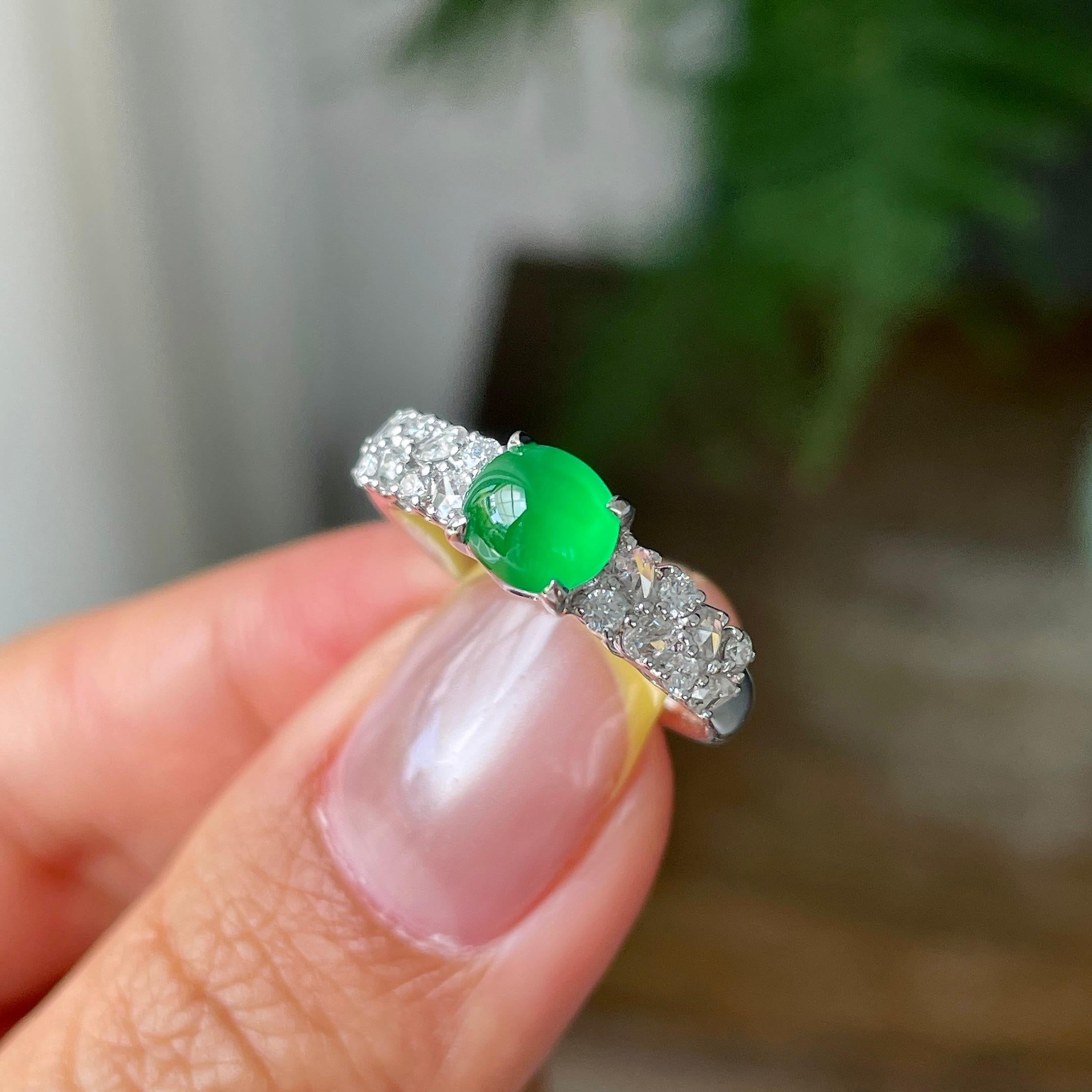 18k金钻镶冰种满绿蛋面戒指     天然缅甸A货翡翠（yc362141）