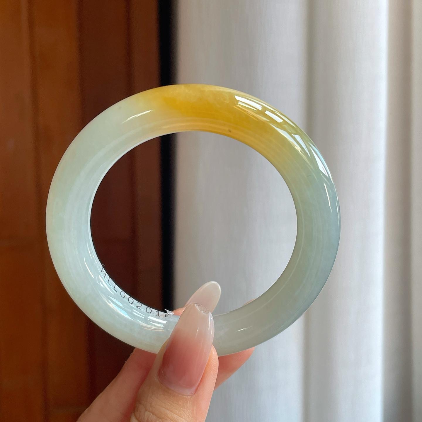 糯冰带黄翡翡翠圆条手镯（55mm）（yc264129）