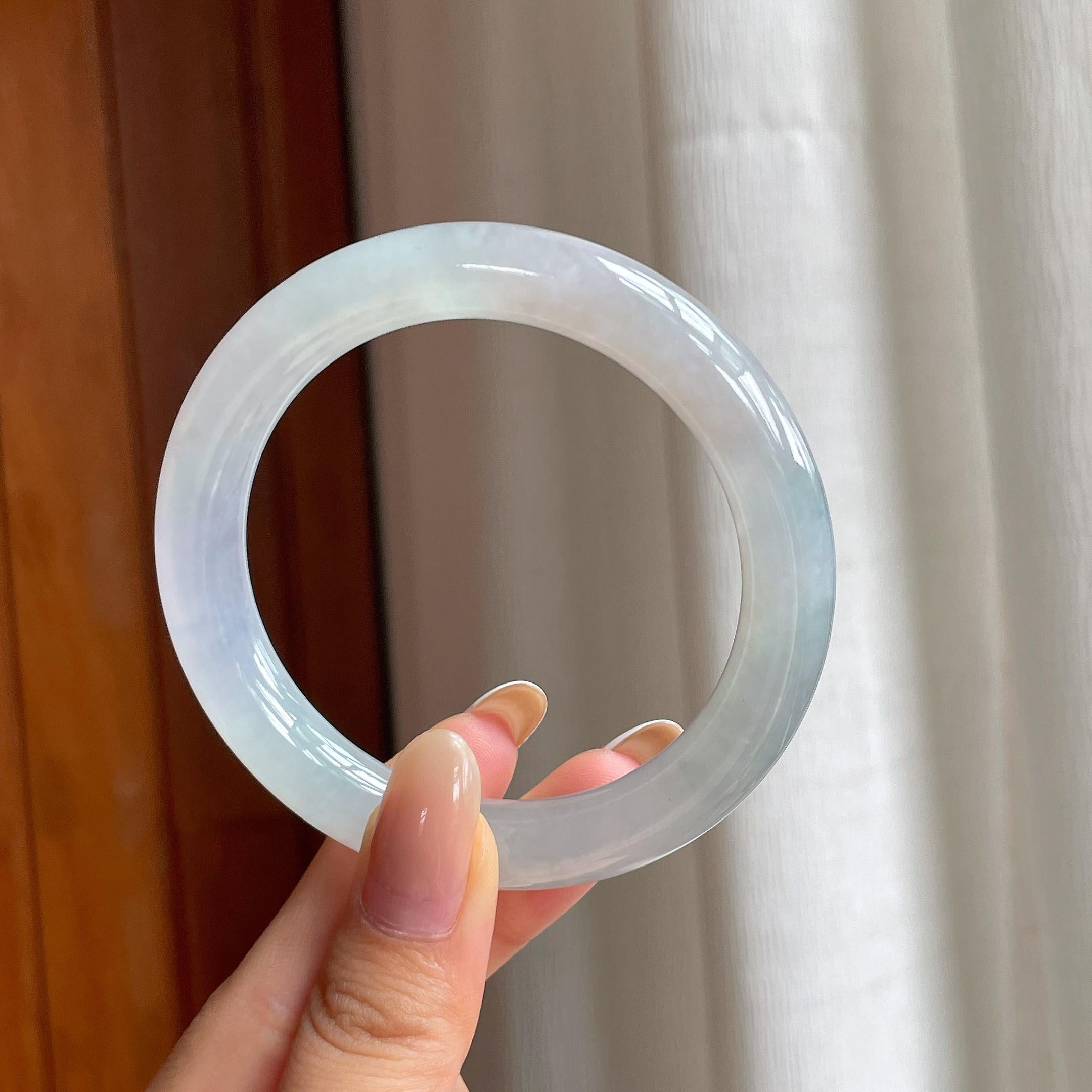 冰种淡底色翡翠圆条手镯（55.8mm)（yc406763）