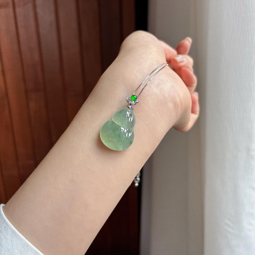 18k金扣头糯冰飘花葫芦挂件 天然缅甸A货翡翠（yc483608）