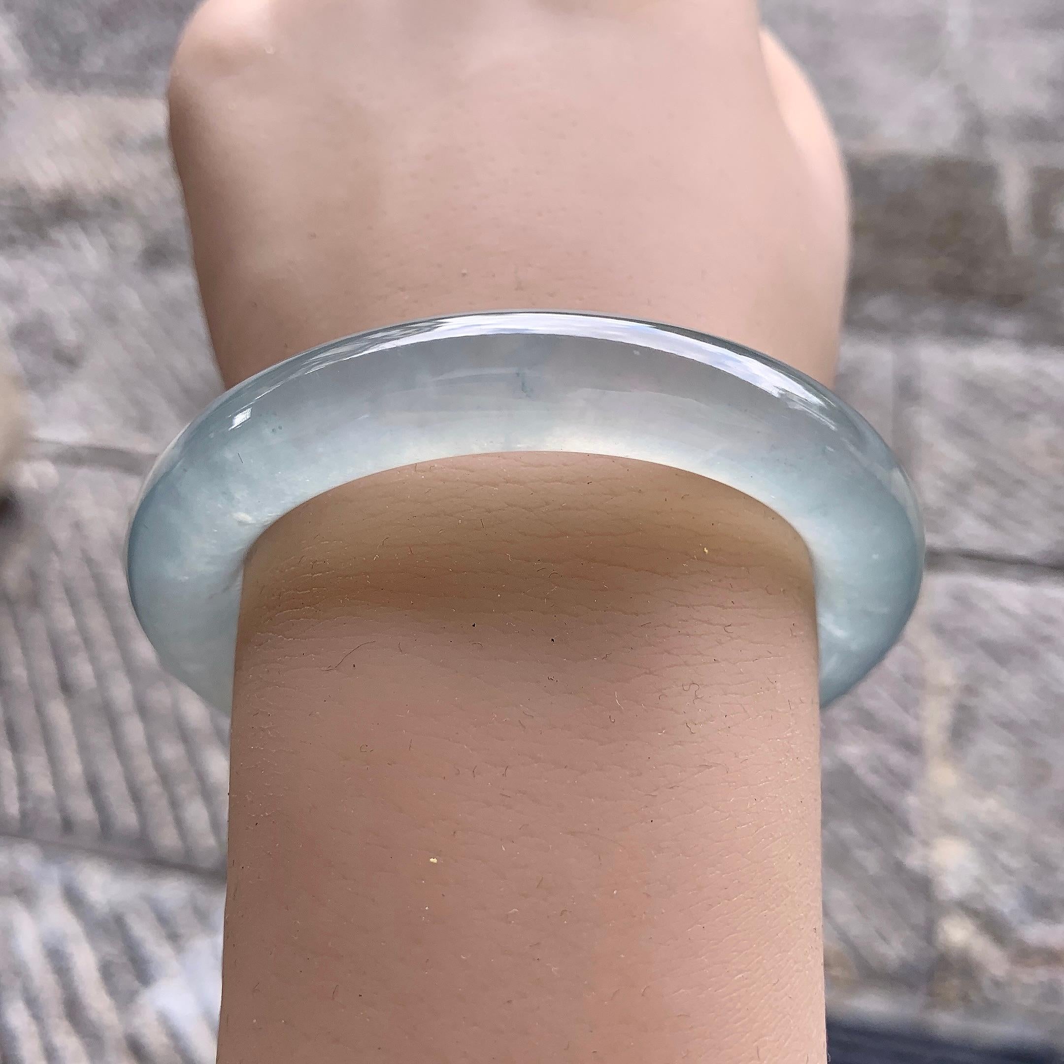 糯冰种淡晴底圆条手镯（53mm）（yc195914）