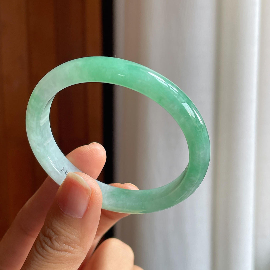 糯冰果绿翡翠贵妃镯（53.5mm）（yc345458）