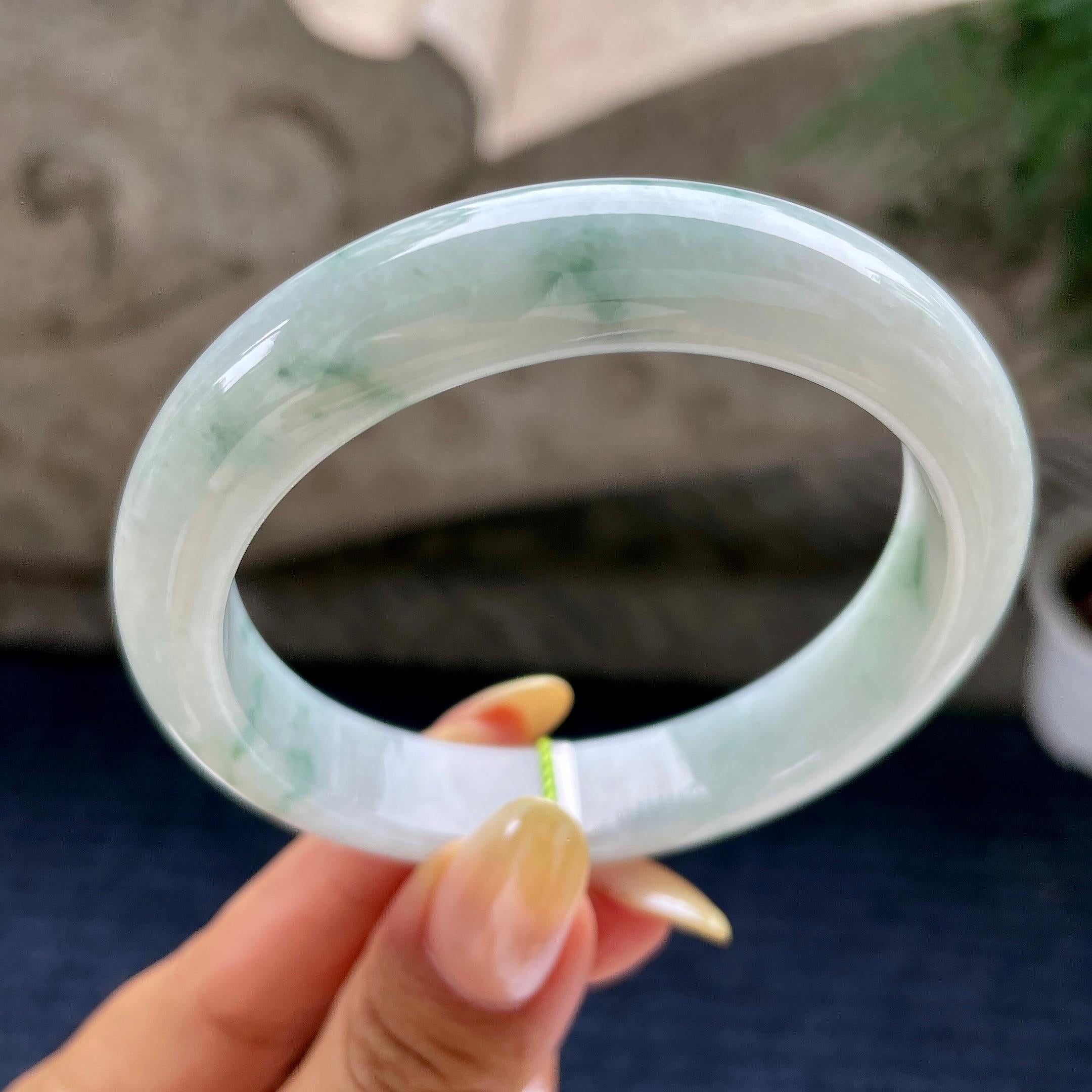 大圈口 细糯种飘花正圈平安镯58.2圈 天然缅甸A货翡翠（yc460639）