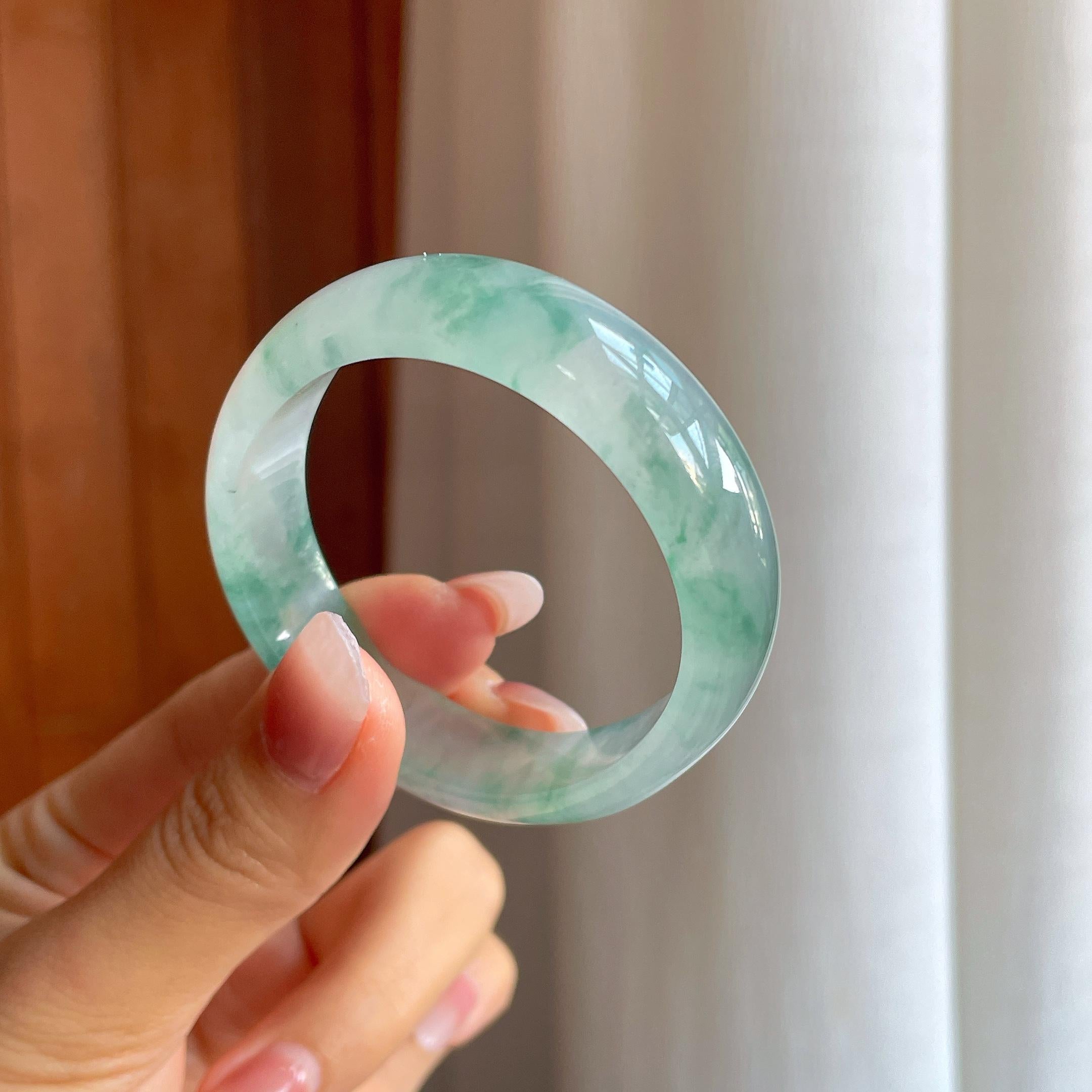 冰种飘花翡翠贵妃镯（55mm）（yc312044）