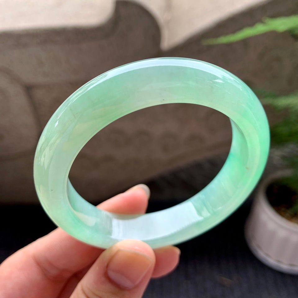 糯冰种绿晴水翡翠平安镯（53.2mm）（TF06240009）