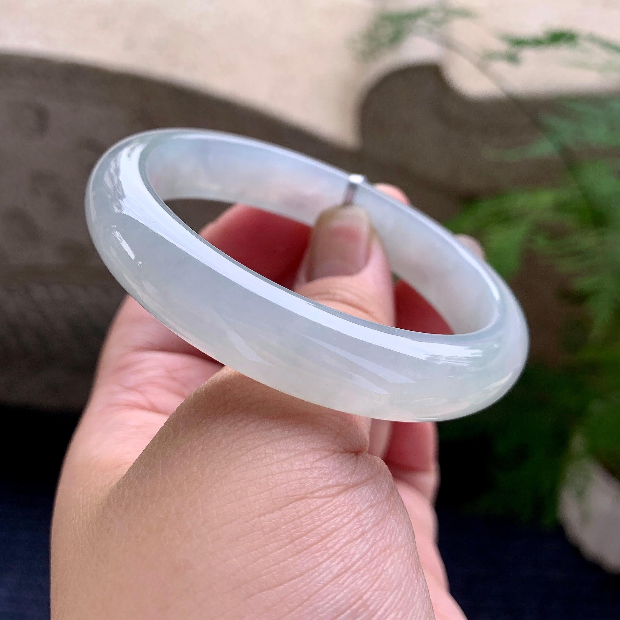 糯冰种无色贵妃手镯（56.2mm）