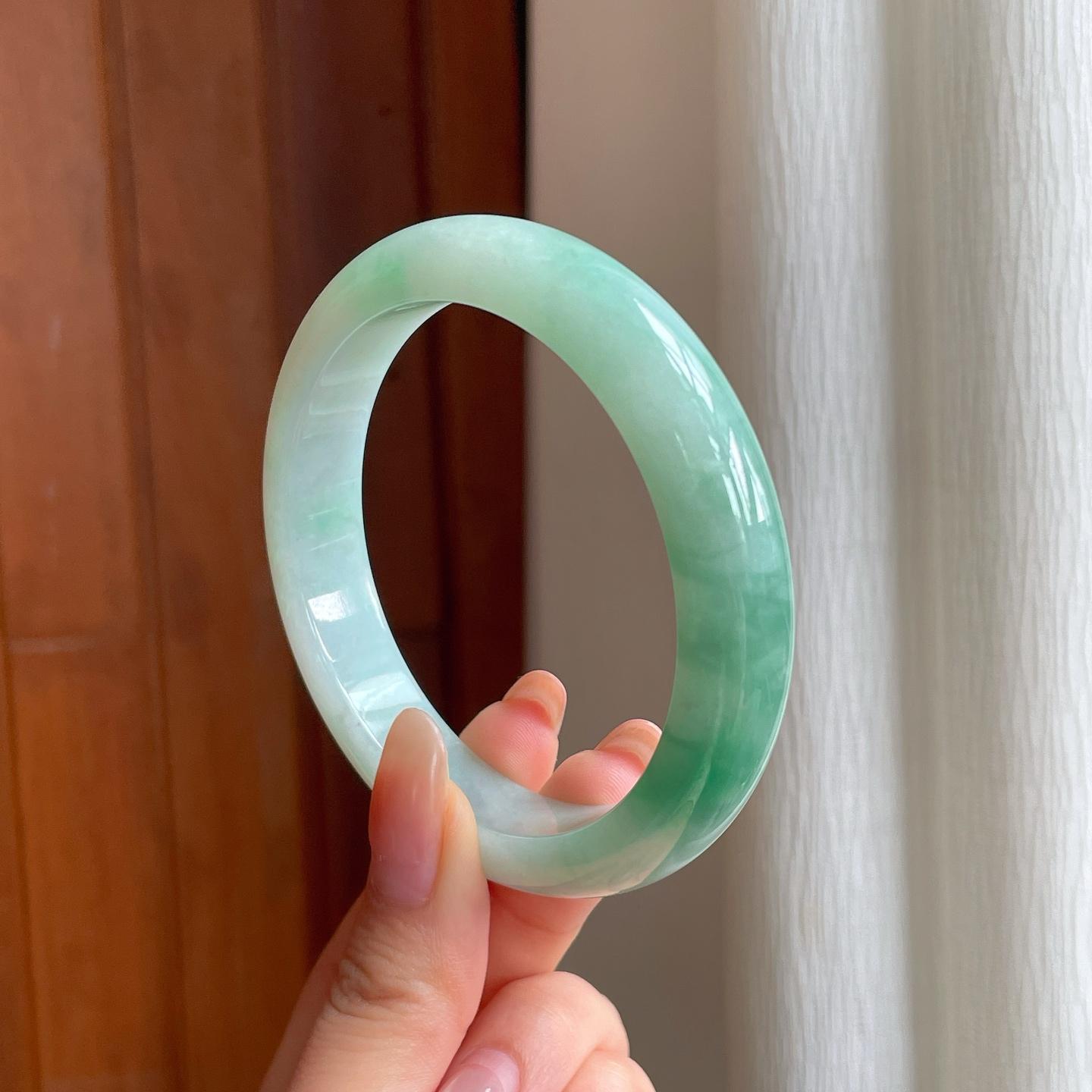 糯冰带色翡翠平安镯（60.4mm)（yc370312）