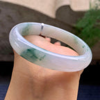 细糯种飘花贵妃手镯      55.7圈      天然缅甸A货翡翠（yc408856）