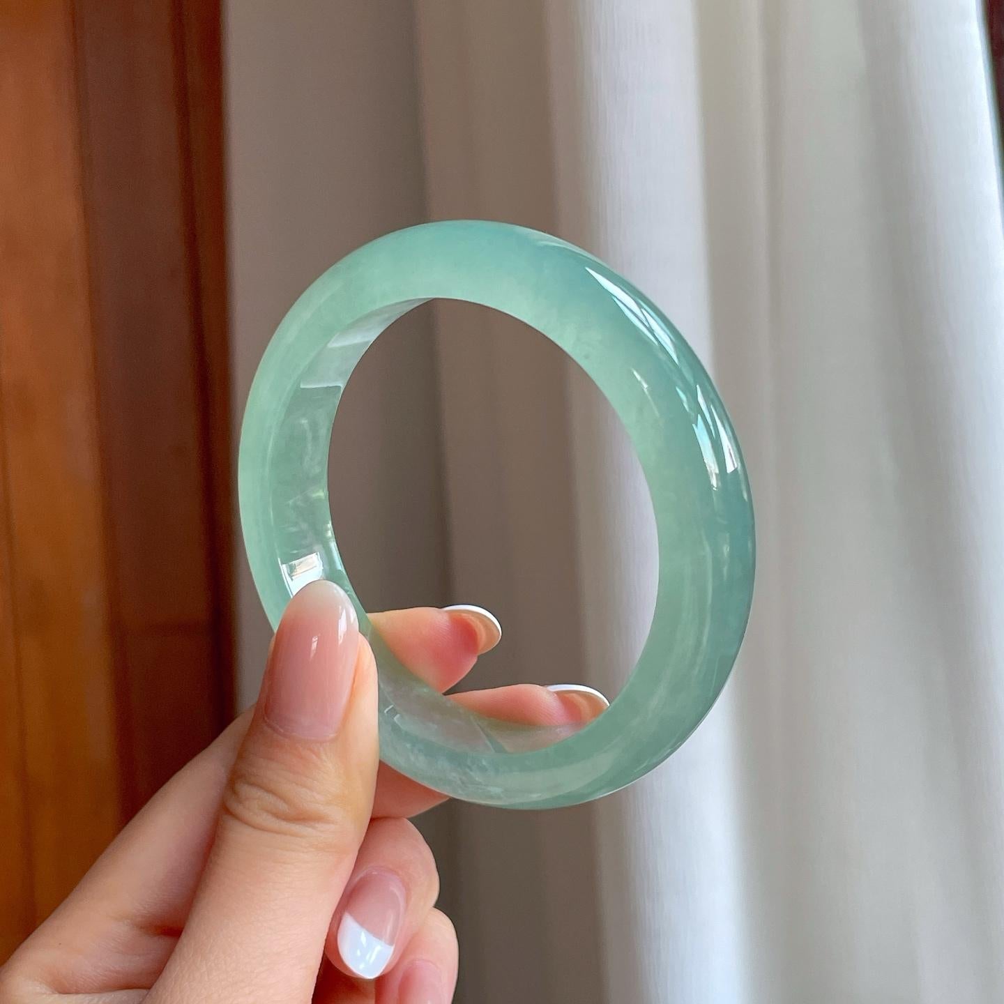冰种晴绿翡翠平安镯（57mm)（yc379995）