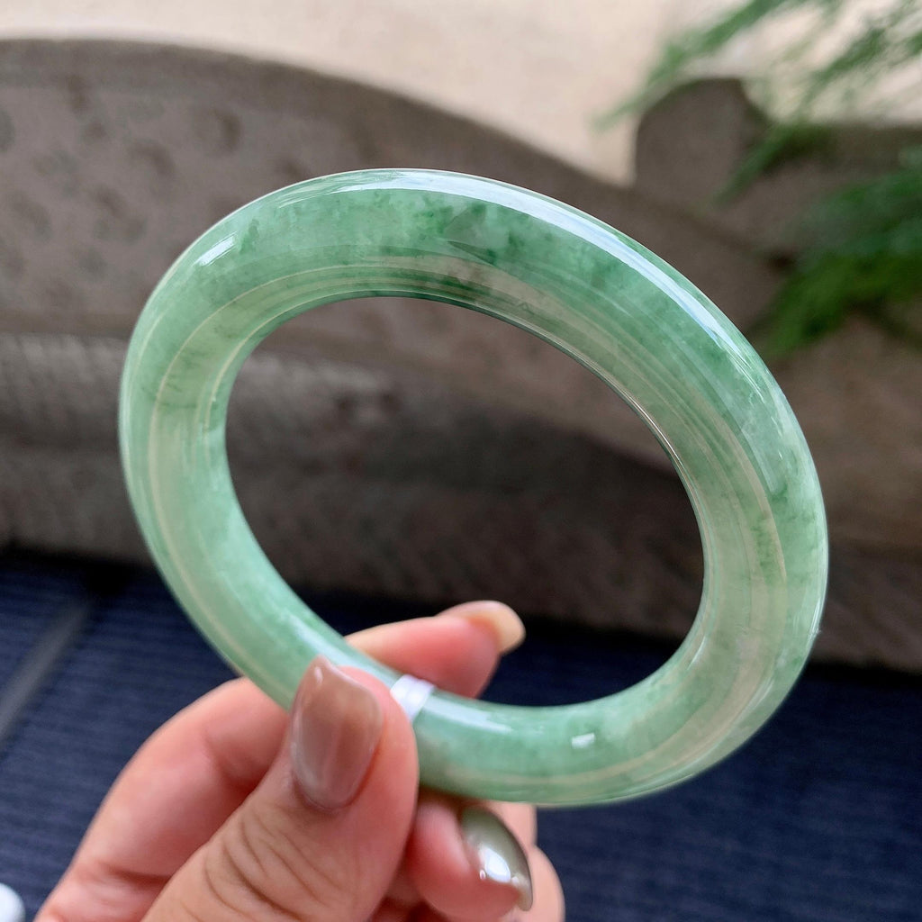 糯种飘绿花圆条手镯  57.2圈口  天然缅甸A货翡翠（yc421281）